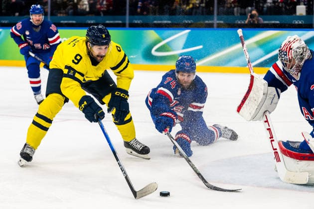 260218 Filip Forsberg of Sweden as well as Jaccob Slavin and goaltender Connor Hellebuyck of USA in the men s Ice hockey, Eishockey quarterfinal between USA and Sweden during day 12 of the 2026 Winter Olympics on February 18, 2026 in Milan. Photo: Emma Wallskog BILDBYRAN kod EW EW0641 ishockey ice hockey Olympic Games, Olympische Spiele, Olympia, OS olympics winter olympics os ol olympiska spel vinter-os olympiske leker milano cortina 2026 milan cortina 2026 milano cortina 2026 olympic games milano cortina 2026 winter olympic games milano cortina-os milano cortina-ol vinter-ol 12 bbeng sverige sweden usa quarterfinal kvartsfinal *** 260218 Filip Forsberg of Sweden as well as Jaccob Slavin and goaltender Connor Hellebuyck of USA in the men s ice hockey quarterfinal between USA and Sweden during day 12 of the 2026 Winter Olympics on February 18, 2026 in Milan Photo Emma Wallskog BILDBYRAN kod EW EW0641 ishockey ice hockey olympic games olympics winter olympics os ol olympiska spel vinter os olympiske leker milano cortina 2026 milan cortina 2026 milano cortina 2026 olympic games milano cortina 2026 winter olympic games milano cortina os milano cortina ol vinter ol 12 bbeng sverige sweden usa quarterfinal kvartfinal  Copyright: EMMAxWALLSKOG BB260218EW065