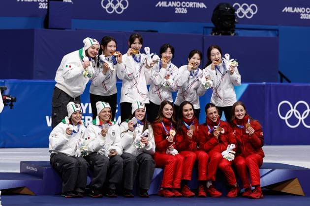 MILAN , 18-02-2026 , Milano Ice Skating Arena , Olympic Winter games, Winterspiele,Spiele, Summer games 2026 - Short Track 18-02 Women™s 3000m relay, Picture shows team Italy (silver) , Republic of Korea (gold), Canada (bronze) Olympic Winter Games 2026 - Short Track 18-02  x201715302x Copyright: