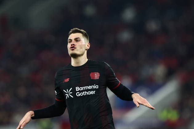 UEFA Champions League - Olympiacos FC vs Bayer 04 Leverkusen - Patrik Schick of Bayer 04 Leverkusen celebrates with his teamates after scoring during the UEFA Champions League Play-Offs 1st leg soccer match between Olympiacos FC and Bayer 04 Leverkusen in Georgios Karaiskakis Stadium, Piraeus, Greece, on 18 February 2026. IMAGO ONE INCH PRODUCTIONS PIRAEUS GREECE Copyright: xONExINCHxPRODUCTIONSx 6859999