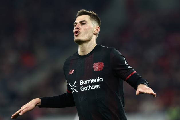UEFA Champions League - Olympiacos FC vs Bayer 04 Leverkusen - Patrik Schick of Bayer 04 Leverkusen celebrates with his teamates after scoring during the UEFA Champions League Play-Offs 1st leg soccer match between Olympiacos FC and Bayer 04 Leverkusen in Georgios Karaiskakis Stadium, Piraeus, Greece, on 18 February 2026. IMAGO ONE INCH PRODUCTIONS PIRAEUS GREECE Copyright: xONExINCHxPRODUCTIONSx 6860002