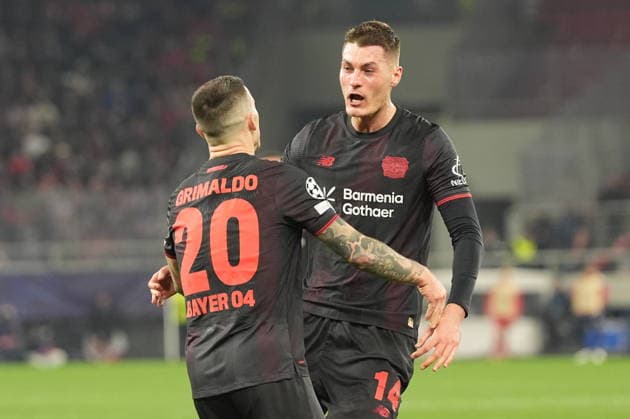UEFA Champions League - Olympiacos FC vs Bayer 04 Leverkusen - Patrik Schick of Bayer 04 Leverkusen celebrates with his teamates after scoring during the UEFA Champions League Play-Offs 1st leg soccer match between Olympiacos FC and Bayer 04 Leverkusen in Georgios Karaiskakis Stadium, Piraeus, Greece, on 18 February 2026. IMAGO ONE INCH PRODUCTIONS PIRAEUS GREECE Copyright: xONExINCHxPRODUCTIONSx 6860018