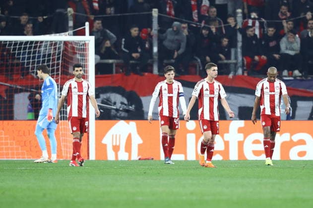 UEFA Champions League - Olympiacos FC vs Bayer 04 Leverkusen - Players of Olympiacos FC react disappointed during the UEFA Champions League Play-Offs 1st leg soccer match between Olympiacos FC and Bayer 04 Leverkusen in Georgios Karaiskakis Stadium, Piraeus, Greece, on 18 February 2026. IMAGO ONE INCH PRODUCTIONS PIRAEUS GREECE Copyright: xONExINCHxPRODUCTIONSx 6860026