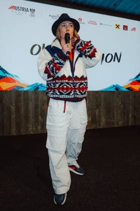 OLYMPICS - Winter Olympic Games, Olympische Spiele, Olympia, OS Milano Cortina 2026 CORTINA D AMPEZZO,ITALY,18.FEB.26 - OLYMPICS - Winter Olympic Games Milano Cortina 2026, Austria House, Raiffeisen-Abend. Image shows the rejoicing of Mikaela Shiffrin (USA) and team USA.  GEPAxpictures xAlexanderxSolc