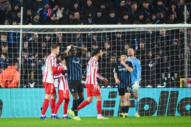 Club Brugge v Atletico de Madrid - UEFA Champions League BRUGGE, BELGIUM - FEBRUARY 18 : Ordonez Joel defender of Club Brugge scoring a goal against his team during the UEFA Champions League 2025 26 knockout phase play-off match first leg between Club Brugge and Atletico de Madrid on February 18, 2026 in Brugge, Belgium, 18 02 2026 Brugge Belgium  Copyright: xVincentxKalutx
