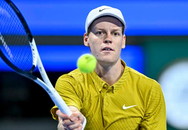 ATP, Tennis Herren QATAR EXXONMOBIL OPEN-ROUND OF 16 Jannik Sinner of Italy competes against Alexei Popyrin of Australia in the Round of q6 at the ATP men s Qatar ExxonMobil Open 2026 tennis tournament at the Khalifa International Tennis Complex in Doha, Qatar, on February 18 2026. DOHA Qatar Copyright: xNOUSHADx