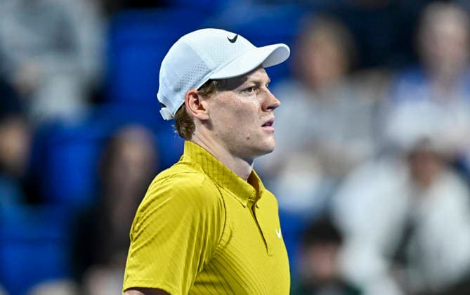 ATP, Tennis Herren QATAR EXXONMOBIL OPEN-ROUND OF 16 Jannik Sinner of Italy competes against Alexei Popyrin of Australia in the Round of q6 at the ATP men s Qatar ExxonMobil Open 2026 tennis tournament at the Khalifa International Tennis Complex in Doha, Qatar, on February 18 2026. DOHA Qatar Copyright: xNOUSHADx