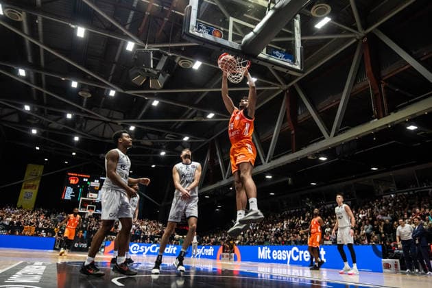 GER, easy Credit Basketball Bundesliga, Niners Chemnitz MLP Academics Heidelberg 18 02 2026, Messe, Chemnitz, GER, easy Credit Basketball Bundesliga, Niners Chemnitz MLP Academics Heidelberg Roman Bedime Niners Chemnitz, 35 Foto Alexander Trienitz Chemnitz Messe Sachsen Germany