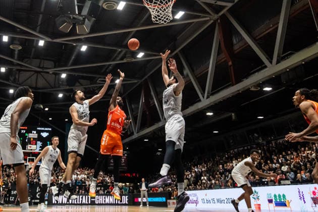GER, easy Credit Basketball Bundesliga, Niners Chemnitz MLP Academics Heidelberg 18 02 2026, Messe, Chemnitz, GER, easy Credit Basketball Bundesliga, Niners Chemnitz MLP Academics Heidelberg John Edward Newman III Niners Chemnitz, 9 Foto Alexander Trienitz Chemnitz Messe Sachsen Germany