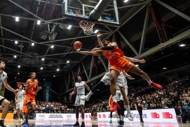 GER, easy Credit Basketball Bundesliga, Niners Chemnitz MLP Academics Heidelberg 18 02 2026, Messe, Chemnitz, GER, easy Credit Basketball Bundesliga, Niners Chemnitz MLP Academics Heidelberg Kostja Mushidi Niners Chemnitz, 11 Foto Alexander Trienitz Chemnitz Messe Sachsen Germany