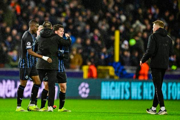 Club Brugge v Atletico de Madrid - UEFA Champions League BRUGGE, BELGIUM - FEBRUARY 18 : Ordonez Joel defender of Club Brugge, Tzolis Christos forward of Club Brugge after the game during the UEFA Champions League 2025 26 knockout phase play-off match first leg between Club Brugge and Atletico de Madrid on February 18, 2026 in Brugge, Belgium, 18 02 2026 Brugge Belgium  Copyright: xJanxDexMeuleneirx