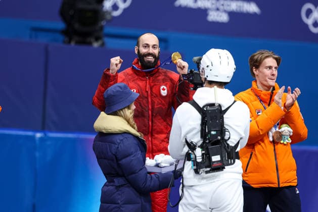 Steven Dubois (CAN) 1st place, Gold Medal on the podium at the end of the Olympic Winter games, Winterspiele,Spiele, Summer games Milano-Cortina 2026, Short Track Speed skating, Eisschnelllauf Men s 500m Finals on February 18, 2026 at Milano Ice Skating Arena in Milan, Italy  Copyright: xFabrizioxCarabelli IPAxSportx xipa-agency.netx xx IPA_71707324 IPA_Agency_IPA71707324