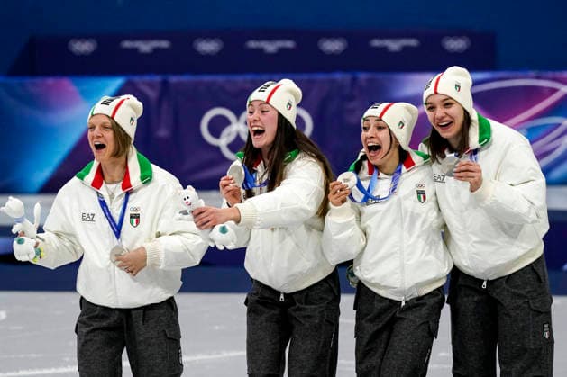 Silver medalists Arianna Fontana, Elisa Confortola, Arianna Sighel and Chiara Betti of Team Italy smile during the medal ceremony after the Women s Short Track Speed skating, Eisschnelllauf 3000m Relay Finals at the Milano Figure skating, Eiskunstlauf Arena in Milan, Italy on Wednesday, February 18, 2026. Korea won gold and Canada won bronze.  OLY20260218146 RICHARDxELLIS