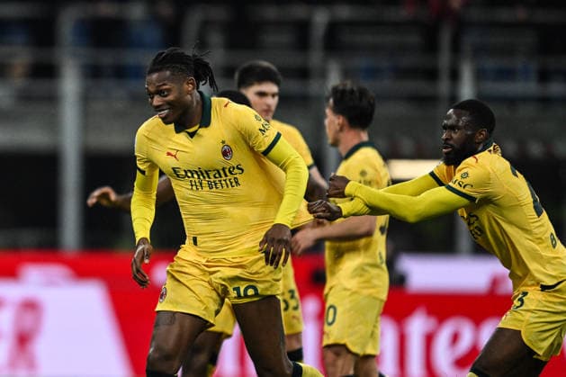 Rafael Leao of AC Milan celebrating after a goal during the Italian Serie A football match between AC Milan and Calcio Como on February 18th, Giuseppe Meazza San Siro Siro stadium in Milan, Italy  Copyright: xTizianoxBallabio IPAxSportx xipa-agency.netx xx IPA_71707548 IPA_Agency_IPA71707548