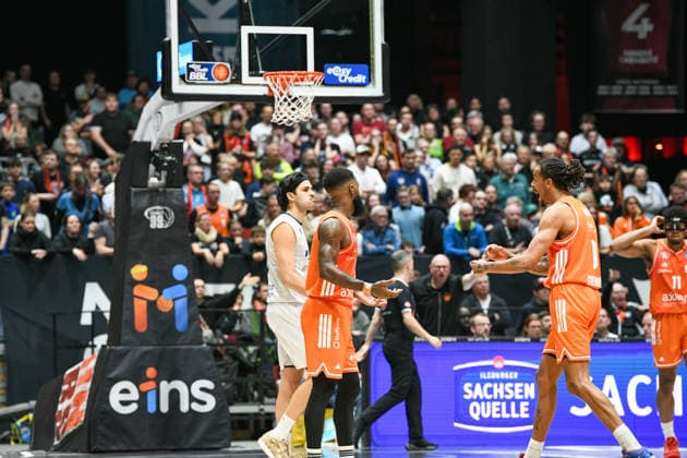 easyCredit Basketball Bundesliga, 21 Matchday, Niners Chemnitz MLP Academics Heidelberg 18 02 2026 from 20 00 h Chemnitz, Chemnitz Arena In the photo Cory Davis 5 ,Kevin Yebo 0 easyCredit Basketball Bundesliga, 21 Matchday, Niners Chemnitz MLP Academics Heidelberg Leipzig Saxony Germany Copyright: xEHLxMedia MichelxKöhlerx 20261802-Niners-Heidelberg_132