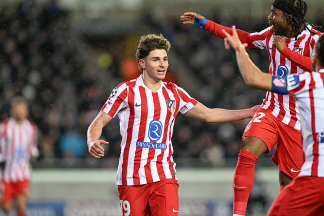 260218 Club Brugge vs Atletico Madrid Julian Alvarez (19) of Atletico celebrates after scoring the 0-1 goal during the Uefa Champions League Knock Out play offs first leg in season 2025 - 2026 between Club Brugge KV and Atletico de Madrid on February 18 , 2026 in Brugge, Belgium. (Photo by David Catry Isosport) Brugge Belgium  Copyright: xDavidxCatryx 20260218DC2_2195