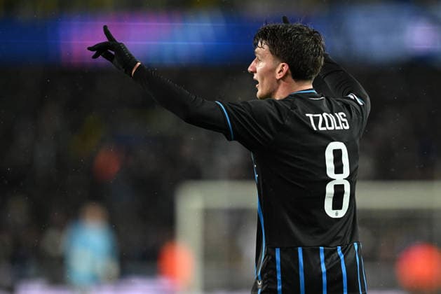 260218 Club Brugge vs Atletico Madrid Christos Tzolis (8) of Club Brugge celebrates after scoring the 3-3 equalizer goal during the Uefa Champions League Knock Out play offs first leg in season 2025 - 2026 between Club Brugge KV and Atletico de Madrid on February 18 , 2026 in Brugge, Belgium. (Photo by David Catry Isosport) Brugge Belgium  Copyright: xDavidxCatryx 20260218DC2_5623