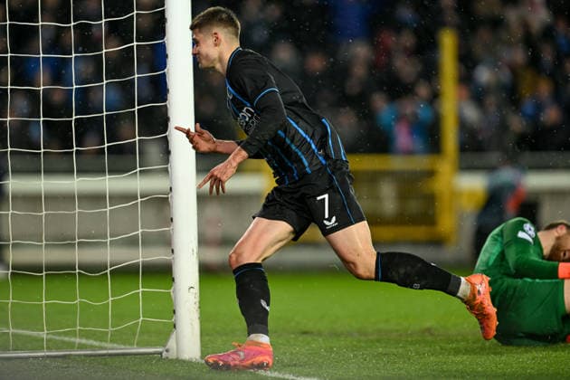 260218 Club Brugge vs Atletico Madrid Nicolo Tresoldi (7) of Club Brugge celebrates after scoring the 2-2 equalizer goal during the Uefa Champions League Knock Out play offs first leg in season 2025 - 2026 between Club Brugge KV and Atletico de Madrid on February 18 , 2026 in Brugge, Belgium. (Photo by David Catry Isosport) Brugge Belgium  Copyright: xDavidxCatryx 20260218DC2_4146