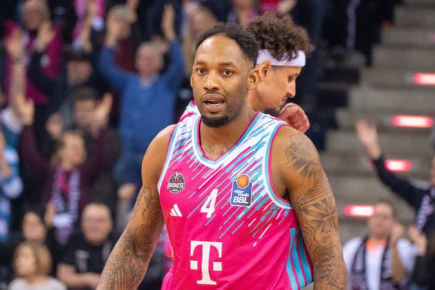 Germany 1 Bundesliga Basketball easyCredit BBL 2025 2026 Telekom Bonn vs SC RASTA Vechta 21 Matchday, 18 02 2026 Telekom Dome Bonn Jeff Garrett Jr Telekom Bonn, 4 Portrait, Portrait Copyright: xOrhanxHabashx