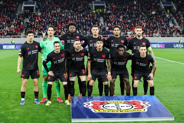 February 18, 2026, Piraeus, Piraeus, Greece: Players of Bayer Leverkusen during the UEFA Champions League, play-offs 1st leg game between Olympiacos and Bayer 04 Leverkusen at Georgios Karaiskakis Stadium on February 18, 2026, in Piraeus, Greece Piraeus Greece - ZUMAk160 20260218_zip_k160_002 Copyright: xStefanosxKyriazisx