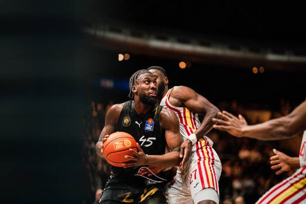 Easycredit BBL Basketball Braunschweig Löwen Fitness First Würzburger Baskets, 18 02 26 Oladapo Shittu Basketball Löwen Braunschweig, 45 vs Eddy Edigin Jr Würzburg Baskets, 27 Easycredit BBL Basketball Braunschweig Löwen vs Fitness First Würzburger Baskets on 18 02 2026 in the Volkswagen Halle, Braunschweig Copyright: xBEAUTIFULxSPORTS Tonhäuserx