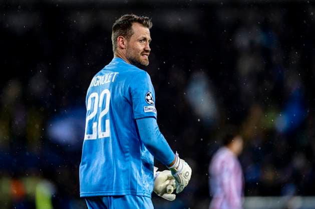 Club Brugge goalkeeper Simon Mignolet, during the match Club Brugge KV vs Atletico de Madrid at the Jan Breydelstadion for the Champions League KO play offs 1st leg season 2025 2026 in BRUGGE, Belgium on 18 february 2026 Photo by Stefan Koops EYE4IMAGES DeFodi Images