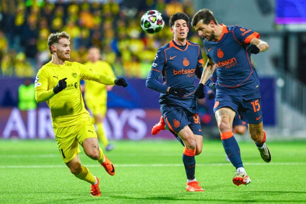 Football, Champions League 2025 2026 Bodo Glimt Inter Bodo 20260218 Bodo Glimt s Ole Didrik Blomberg and Inter s Francesco Acerbi during the Champions League football match between Bodo Glimt and Inter at Aspmyra Stadium Photo Mats Torbergsen NTB Bodo Norway EDITORIAL USE ONLY RESTRICTED USE FOR BETTING COMPANIES  Copyright: xMatsxTorbergsenx xNTBx