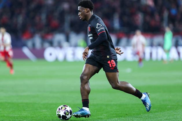 19 Ernest Poku of Bayer Leverkusen in action during the UEFA Champions League, play-offs 1st leg game between Olympiacos and Bayer 04 Leverkusen at Georgios Karaiskakis Stadium on February 18, 2026, in Piraeus, Greece.  Copyright: xStefanosxKyriazis IPAxSportx xipa-agency.netx xx IPA_71711882 IPA_Agency_IPA71711882