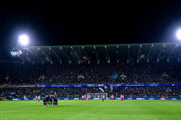 Overview during the game with the huddle of Club Brugge, during the match Club Brugge KV vs Atletico de Madrid at the Jan Breydelstadion for the Champions League KO play offs 1st leg season 2025 2026 in BRUGGE, Belgium on 18 february 2026 Photo by Stefan Koops EYE4IMAGES DeFodi Images