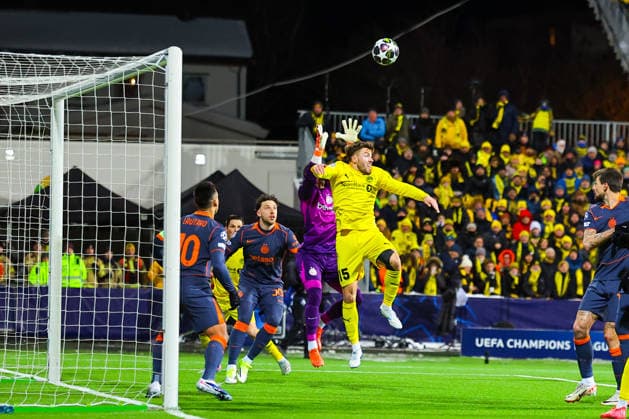 Football, Champions League 2025 2026 Bodo Glimt Inter 3 1 Bodo 20260218 Bodo Glimt s Sondre Brunstad Fet and Inter s goalkeeper Yann Sommer in the Champions League football match between Bodo Glimt and Inter at Aspmyra Stadium Photo Thomas Andersen NTB Bodo Norway EDITORIAL USE ONLY RESTRICTED USE FOR BETTING COMPANIES  Copyright: xThomasxAndersenx xNTBx