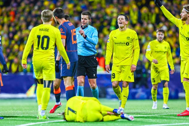 Football, Champions League 2025 2026 Bodo Glimt Inter 3 1 Bodo 20260218 Bodo Glimts Patrick Berg lies down during the Champions League football match between Bodo Glimt and Inter at Aspmyra Stadium Photo Mats Torbergsen NTB Bodo Norway EDITORIAL USE ONLY RESTRICTED USE FOR BETTING COMPANIES  Copyright: xMatsxTorbergsenx xNTBx