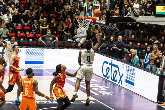 GER, easy Credit Basketball Bundesliga, Niners Chemnitz MLP Academics Heidelberg 18 02 2026, Messe, Chemnitz, GER, easy Credit Basketball Bundesliga, Niners Chemnitz MLP Academics Heidelberg Damariae Horne MLP Academics Heidelberg 0 Foto Alexander Trienitz Chemnitz Messe Sachsen Germany