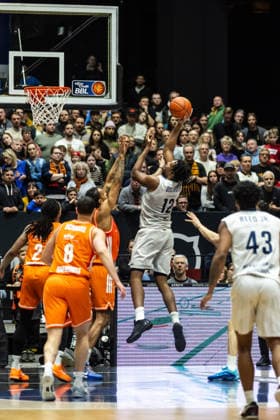 GER, easy Credit Basketball Bundesliga, Niners Chemnitz MLP Academics Heidelberg 18 02 2026, Messe, Chemnitz, GER, easy Credit Basketball Bundesliga, Niners Chemnitz MLP Academics Heidelberg Osun Osunniyi MLP Academics Heidelberg 12 Foto Alexander Trienitz Chemnitz Messe Sachsen Germany