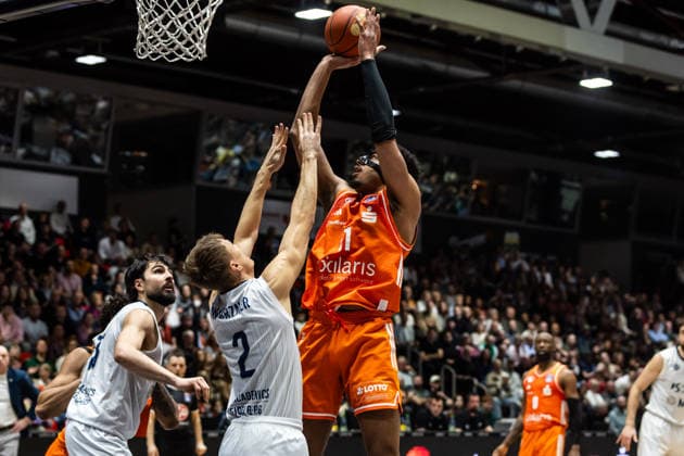 GER, easy Credit Basketball Bundesliga, Niners Chemnitz MLP Academics Heidelberg 18 02 2026, Messe, Chemnitz, GER, easy Credit Basketball Bundesliga, Niners Chemnitz MLP Academics Heidelberg Kostja Mushidi Niners Chemnitz, 11 Foto Alexander Trienitz Chemnitz Messe Sachsen Germany