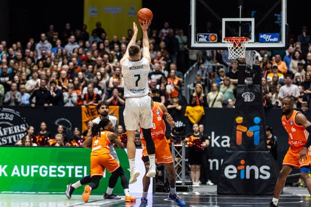 GER, easy Credit Basketball Bundesliga, Niners Chemnitz MLP Academics Heidelberg 18 02 2026, Messe, Chemnitz, GER, easy Credit Basketball Bundesliga, Niners Chemnitz MLP Academics Heidelberg Dusan Neskovic MLP Academics Heidelberg 7 Foto Alexander Trienitz Chemnitz Messe Sachsen Germany