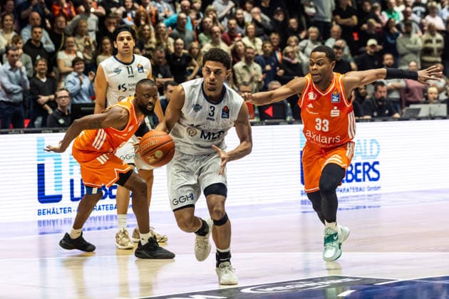 GER, easy Credit Basketball Bundesliga, Niners Chemnitz MLP Academics Heidelberg 18 02 2026, Messe, Chemnitz, GER, easy Credit Basketball Bundesliga, Niners Chemnitz MLP Academics Heidelberg Kevin McClain MLP Academics Heidelberg 3 Foto Alexander Trienitz Chemnitz Messe Sachsen Germany
