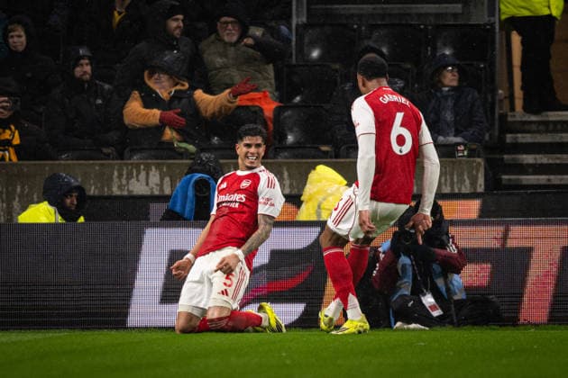 18th February 2026; Molineux Stadium, Wolverhampton, West Midlands, England; Premier League Football, Wolverhampton Wanderers versus Arsenal; Piero Hincapie of Arsenal celebrates with Gabriel Magalhaes after scoring in the 56th minute to make the score 2-0  GodfreyxPitt Content restricted for UK based newspaper