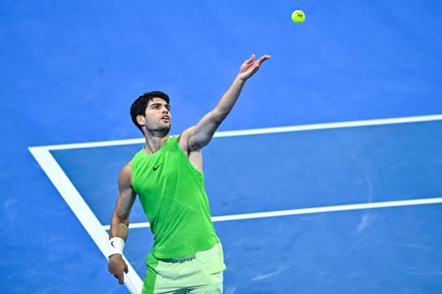 ATP, Tennis Herren QATAR EXXONMOBIL OPEN-ROUND OF 16 Carlos Alcaraz of Spain competes against Valentin Royer of France in the Round of 16 at the ATP men s Qatar ExxonMobil Open 2026 tennis tournament at the Khalifa International Tennis Complex in Doha, Qatar, on February 18 2026. DOHA Qatar Copyright: xNOUSHADx