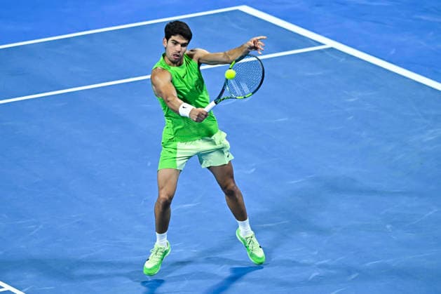 ATP, Tennis Herren QATAR EXXONMOBIL OPEN-ROUND OF 16 Carlos Alcaraz of Spain competes against Valentin Royer of France in the Round of 16 at the ATP men s Qatar ExxonMobil Open 2026 tennis tournament at the Khalifa International Tennis Complex in Doha, Qatar, on February 18 2026. DOHA Qatar Copyright: xNOUSHADx