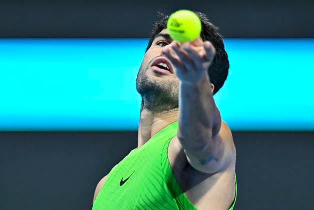 ATP, Tennis Herren QATAR EXXONMOBIL OPEN-ROUND OF 16 Carlos Alcaraz of Spain competes against Valentin Royer of France in the Round of 16 at the ATP men s Qatar ExxonMobil Open 2026 tennis tournament at the Khalifa International Tennis Complex in Doha, Qatar, on February 18 2026. DOHA Qatar Copyright: xNOUSHADx