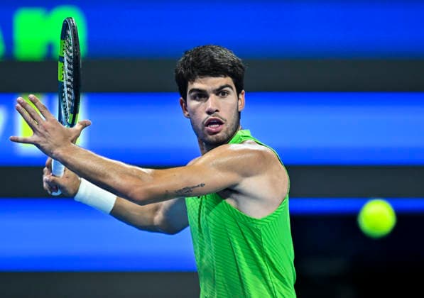 ATP, Tennis Herren QATAR EXXONMOBIL OPEN-ROUND OF 16 Carlos Alcaraz of Spain competes against Valentin Royer of France in the Round of 16 at the ATP men s Qatar ExxonMobil Open 2026 tennis tournament at the Khalifa International Tennis Complex in Doha, Qatar, on February 18 2026. DOHA Qatar Copyright: xNOUSHADx