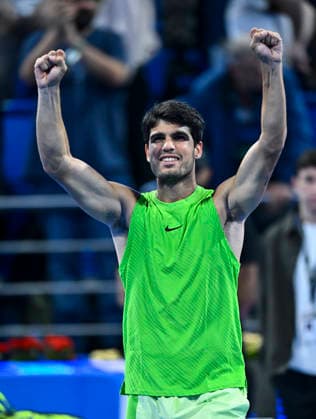 ATP, Tennis Herren QATAR EXXONMOBIL OPEN-ROUND OF 16 Carlos Alcaraz of Spain celebrates after winning against Valentin Royer of France in the Round of 16 at the ATP men s Qatar ExxonMobil Open 2026 tennis tournament at the Khalifa International Tennis Complex in Doha, Qatar, on February 18 2026. DOHA Qatar Copyright: xNOUSHADx