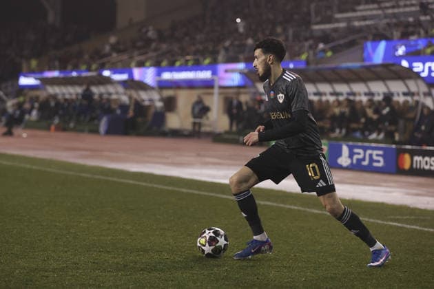BAKU, AZERBAIJAN - FEBRUARY 18: Abdellah Zoubir of Qarabag controls the ball during the UEFA Champions League knockout phase play-off first leg football match between Qarabag and Newcastle United at the Tofiq Bahramov Republican Stadium in Baku on February 18, 2026. (Photo by Firudin Salimov Sports Press Photo)  Copyright: xFirudinxSalimov SportsxPressxPhox Sportspressphoto_SPR94367
