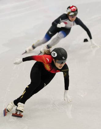 260218 -- MILAN, Feb. 18, 2026 -- Gong Li front of China competes during the short track Speed skating, Eisschnelllauf women s 3000m relay final B at the Milan-Cortina 2026 Olympic Winter games, Winterspiele,Spiele, Summer games in Milan, Italy, Feb. 18, 2026. MICO2026ITALY-MILAN-OLYMPIC WINTER GAMES-SHORT TRACK SPEED SKATING-WOMEN S 3000M RELAY-FINALS LaixXiangdong  (MICO2026)ITALY-MILAN-OLYMPIC WINTER GAMES-SHORT TRACK SPEED SKATING-WOMEN S 3000M RELAY-FINALS IMAGO LaixXiangdong  imago images 0847989965