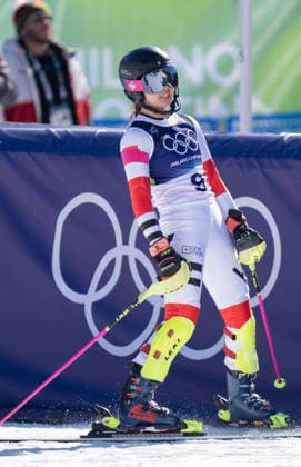 260218 -- CORTINA D AMPEZZO, Feb. 18, 2026 -- King Eloise Yung Shih of China s Hong Kong reacts during the alpine skiing women s slalom run 1 at the Milan-Cortina 2026 Olympic Winter games, Winterspiele,Spiele, Summer games in Cortina, Italy, Feb. 18, 2026. MICO2026ITALY-CORTINA D AMPEZZO-OLYMPIC WINTER GAMES-ALPINE SKIING-WOMEN S SLALOM FeixMaohua  (MICO2026)ITALY-CORTINA D AMPEZZO-OLYMPIC WINTER GAMES-ALPINE SKIING-WOMEN S SLALOM IMAGO FeixMaohua  imago images 0847990118