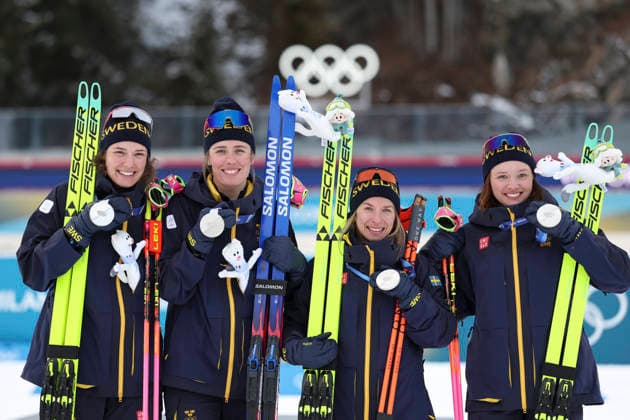 (260219) -- ANTERSELVA, Feb. 19, 2026 -- Silver medalists Team Sweden pose for photos with the medals during the awarding ceremony for the biathlon women s 4x6km relay at the 2026 Milan-Cortina Winter Olympics in Anterselva, Italy, Feb. 18, 2026. ) (MICO2026)ITALY-ANTERSELVA-OLYMPIC Winter games, Winterspiele,Spiele, Summer games BIATHLON-WOMEN S 4x6KM RELAY ZhangxTao 