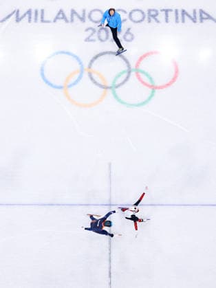 (260219) -- MILAN, Feb. 19, 2026 -- Steven Dubois (R) of Canada crosses the finish line during the short track Speed skating, Eisschnelllauf men s 500m final A at the Milan-Cortina 2026 Olympic Winter games, Winterspiele,Spiele, Summer games in Milan, Italy, Feb. 18, 2026. ) (MICO2026)ITALY-MILAN-OLYMPIC WINTER GAMES-SHORT TRACK SPEED SKATING-MEN S 500M-FINALS ChenxYichen 