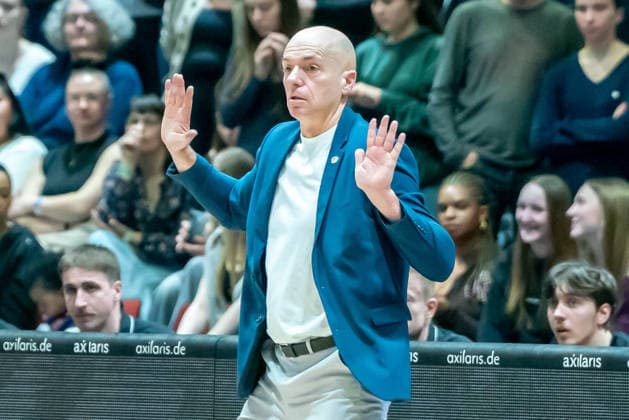 Chemnitz, Germany February 18, 2026 1 BBL 2025 2026 Niners Chemnitz vs MLP Academics Heidelberg In the picture Head Coach Rodrigo Pastore 99 Copyright: xFotostandx xNachtigallx
