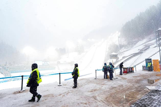 Winter Olympics in Milan Cortina 2026 Val di Fiemme, Italy 20260217. Snowy weather before the combined team sprint on the large hill in the Predazzo Ski jumping, Skispringen, Ski, nordisch Stadium during the Winter Olympics in Milano Cortina 2026 2026. Photo: Terje Pedersen NTB Val di Fiemme Italia EDITORIAL USE ONLY. RESTRICTED USE FOR BETTING COMPANIES Ref:_SPOTZ84IESNZy4.jpg *** Winter Olympics in Milan Cortina 2026 Val di Fiemme, Italy 20260217 Lago di Tesero during the Winter Olympics in Milano Cortina 2026 Photo Terje Pedersen NTB Val di Fiemme Italia EDITORIAL USE ONLY RESTRICTED USE FOR BETTING COMPANIES  Copyright: xLisexAserudxx xNTBx