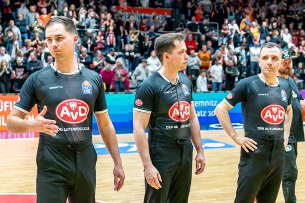 Chemnitz, Germany February 18, 2026 1 BBL 2025 2026 Niners Chemnitz vs MLP Academics Heidelberg In the picture Referee Gentian Cici, Empires Maximilian Meiler and Ronny Wegner from left Copyright: xFotostandx xNachtigallx