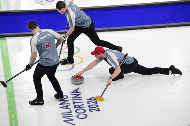 CORTINA, ITALIEN 20260219 Norges Martin Sesaker under herrarnas gruppspelsmatch, omgang 12, mellan Kanada och Norge i OS-curlingen i Cortina. *** Bilden ingar i SPORTPAKET. För övriga BETALBILD *** CORTINA ITALIEN x10030x *** CORTINA, ITALY 20260219 Norways Martin Sesaker during the mens group stage match, round 12, between Canada and Norway in the Olympic curling in Cortina Picture in SPORTPAKET For others PAYPICTURE CORTINA ITALY x10030x  Copyright: xJonasxEkströmer TTx OS 2026 CURLING HERRAR KANADA-NORGE